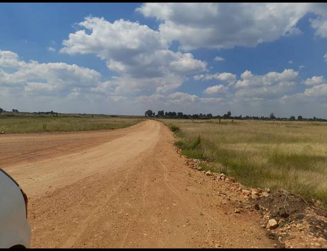 LAND FOR SALE IN UNITAS PARK